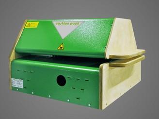 Verpackungspolstermaschine EJ-333-NTi – Tischgerät für Kartonagen bis 12 mm Verpackungspolstermaschine EJ-333-NTi – Tischgerät für Kartonagen bis 12 mm